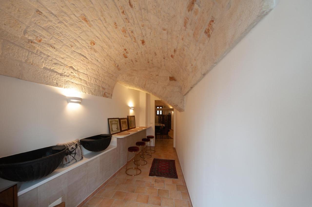Palazzo Agrusti - Residenza D'Epoca Bed & Breakfast อัลเบโรเบลโล ภายนอก รูปภาพ