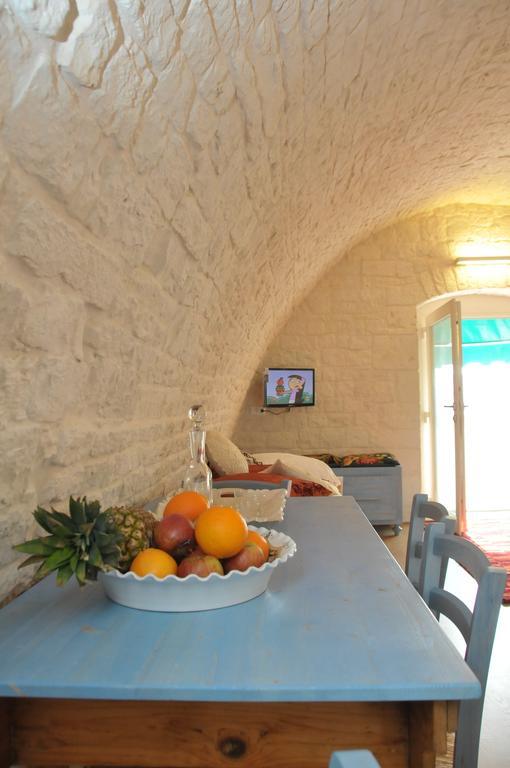 Palazzo Agrusti - Residenza D'Epoca Bed & Breakfast อัลเบโรเบลโล ห้อง รูปภาพ