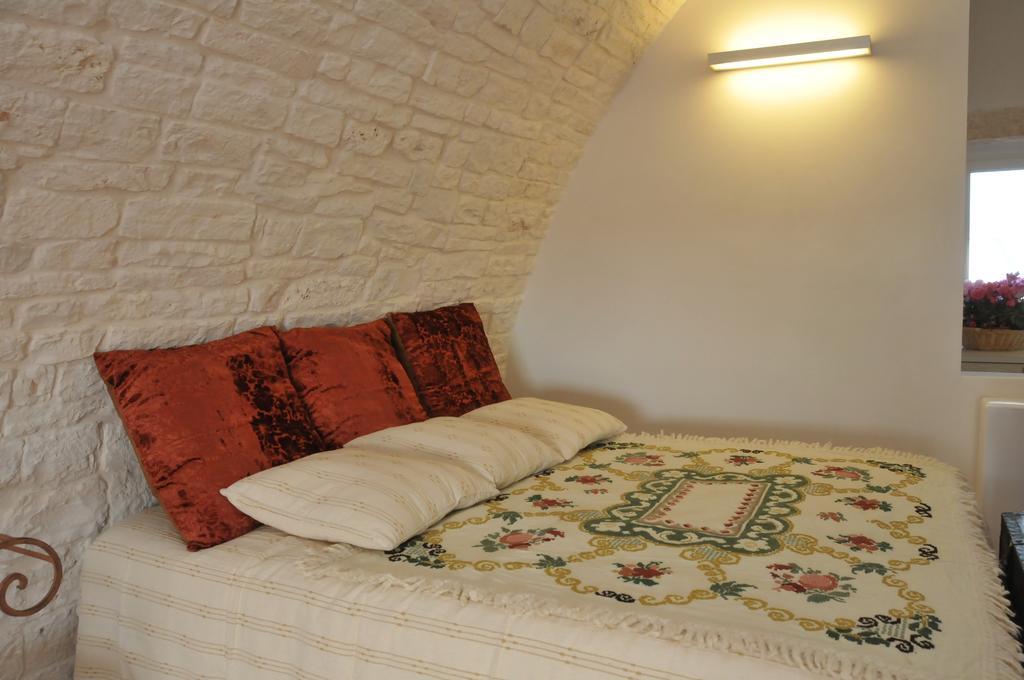Palazzo Agrusti - Residenza D'Epoca Bed & Breakfast อัลเบโรเบลโล ห้อง รูปภาพ