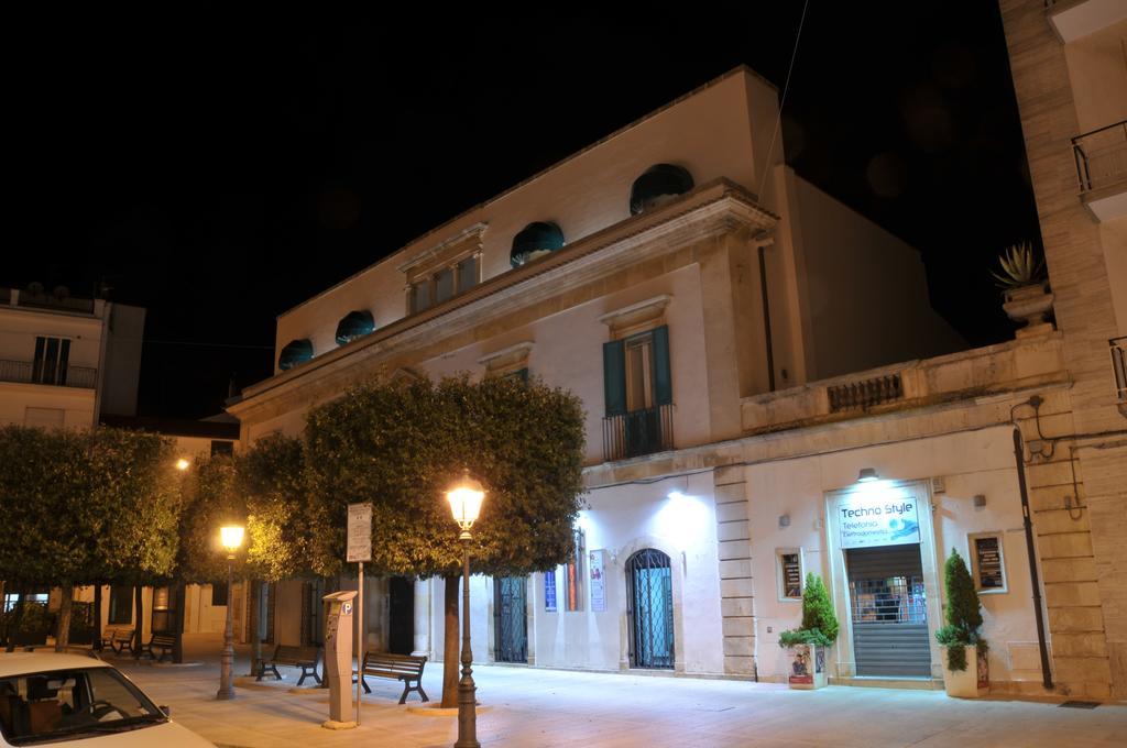 Palazzo Agrusti - Residenza D'Epoca Bed & Breakfast อัลเบโรเบลโล ภายนอก รูปภาพ