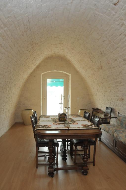 Palazzo Agrusti - Residenza D'Epoca Bed & Breakfast อัลเบโรเบลโล ภายนอก รูปภาพ