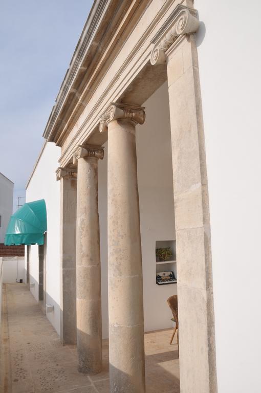 Palazzo Agrusti - Residenza D'Epoca Bed & Breakfast อัลเบโรเบลโล ภายนอก รูปภาพ