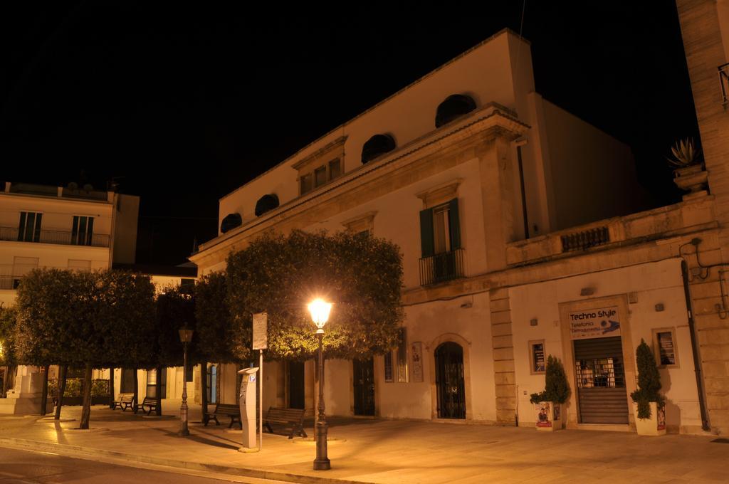 Palazzo Agrusti - Residenza D'Epoca Bed & Breakfast อัลเบโรเบลโล ภายนอก รูปภาพ